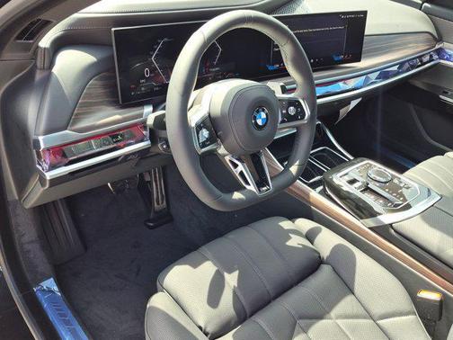 Black Sapphire Metallic 2026 BMW 740 740i