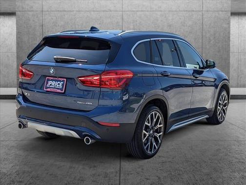 Photo 5 of 24 of 2021 BMW X1 sDrive28i