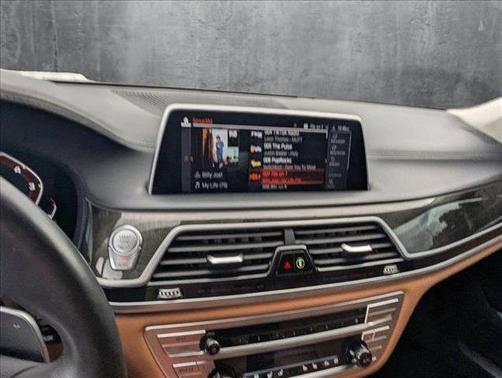 2022 BMW M760 xDrive