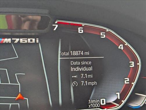2022 BMW M760 xDrive