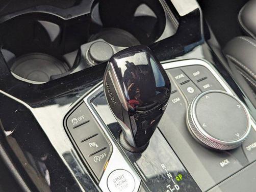 Mineral White Metallic 2022 BMW X3 sDrive30i