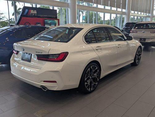 2025 BMW 330 i