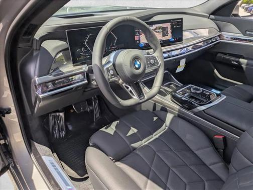 Oxide Grey Metallic 2026 BMW 740 740i