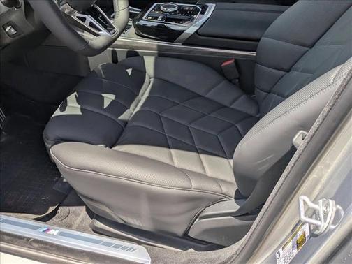 Oxide Grey Metallic 2026 BMW 740 740i