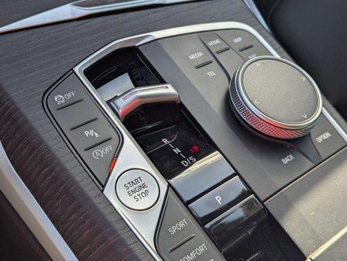 2025 BMW 330 330i Sedan