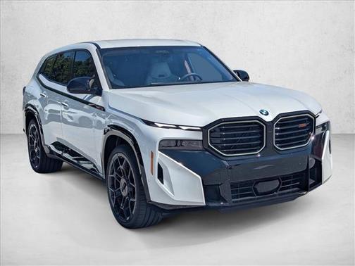 Mineral White Metallic 2026 BMW XM Label