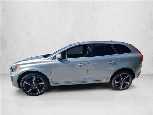 2015 Volvo XC60 T6 R-Design