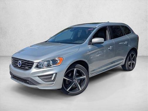 2015 Volvo XC60 T6 R-Design