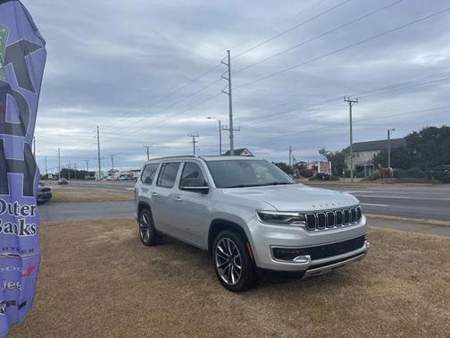 2023 Jeep Wagoneer Series III 4x4