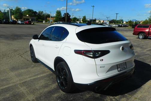 2024 Alfa Romeo Stelvio Veloce AWD