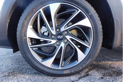 2021 Hyundai TUCSON Sport