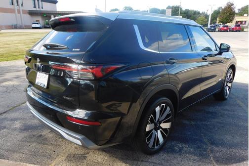 2025 Mitsubishi Outlander PLATINUM EDITION 2.5 S-AWC