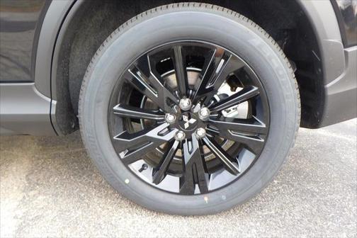 2025 Mitsubishi Eclipse Cross LE