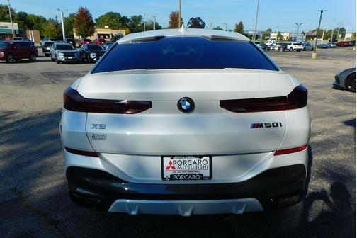 2021 BMW X6 M50i