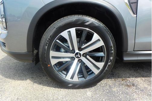 2025 Mitsubishi Outlander Sport SE