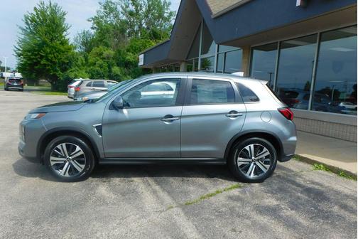 2025 Mitsubishi Outlander Sport SE