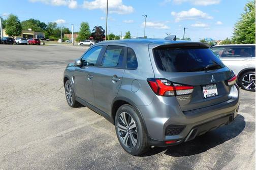 2025 Mitsubishi Outlander Sport SE