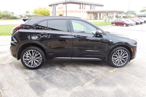 2024 Cadillac XT4 Sport