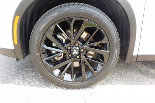 2024 Mitsubishi Outlander SEL Black Edition 2WD