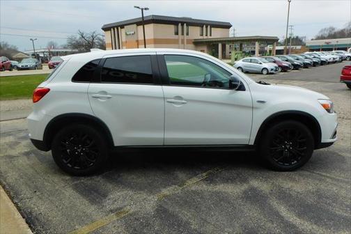 2019 Mitsubishi Outlander Sport 2.0 LE