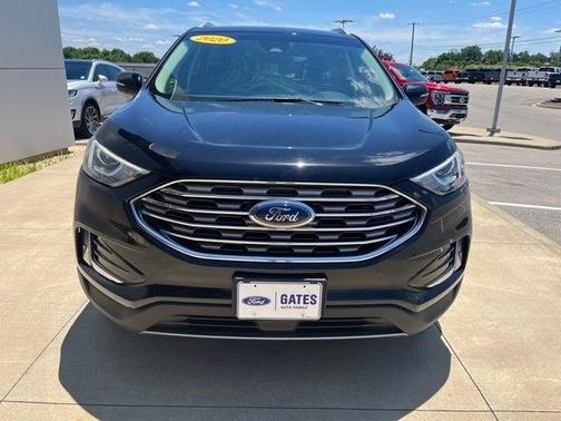 Photo 3 of 27 of 2020 Ford Edge SEL