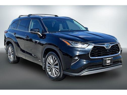 Midnight Black Metallic 2021 Toyota Highlander Hybrid Platinum