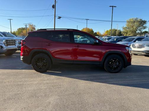 2024 GMC Terrain AWD AT4