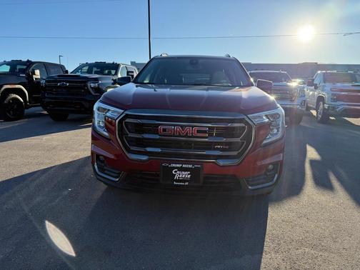 2024 GMC Terrain AWD AT4