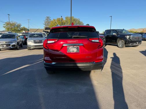 2024 GMC Terrain AWD AT4