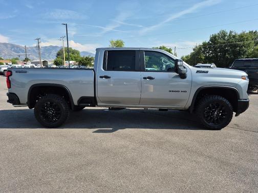 2026 Chevrolet Silverado 3500 LT