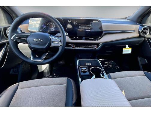 Polar White Tricoat 2026 Chevrolet Equinox AWD ACTIV