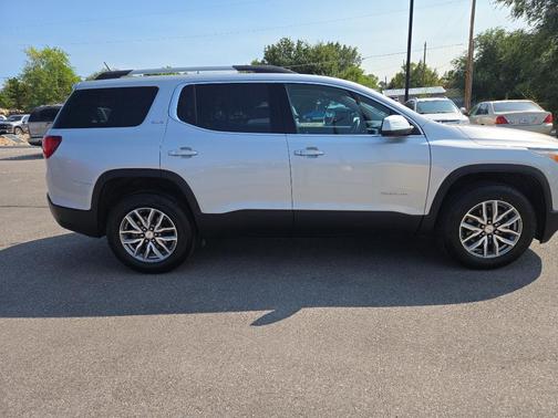 2018 GMC Acadia SLE-2