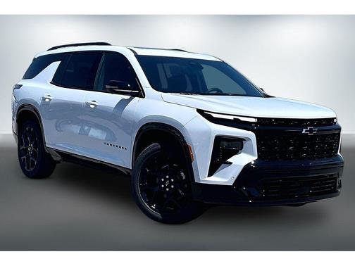 Polar White Tricoat 2026 Chevrolet Traverse RS