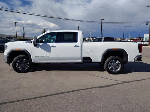 2025 GMC Sierra 3500 SLT
