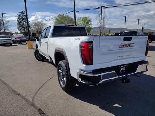 2025 GMC Sierra 3500 SLT
