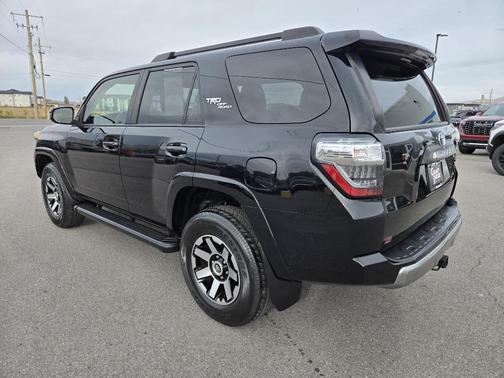2022 Toyota 4Runner TRD Off Road