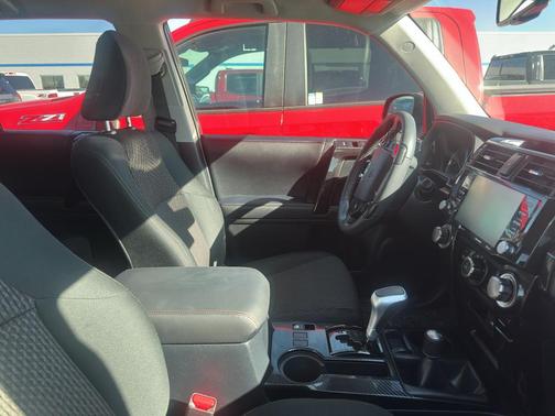 2022 Toyota 4Runner TRD Off Road