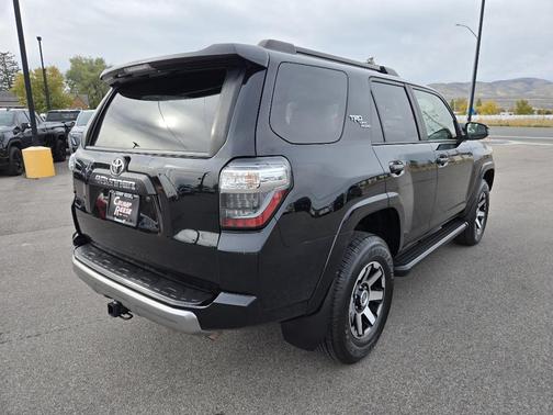 2022 Toyota 4Runner TRD Off Road