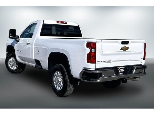 Summit White 2026 Chevrolet Silverado 3500 LT
