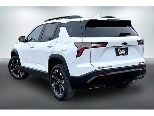 Polar White Tricoat 2026 Chevrolet Equinox AWD RS