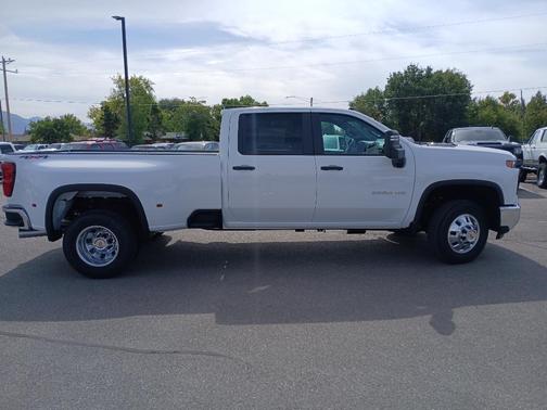 2026 Chevrolet Silverado 3500 WT