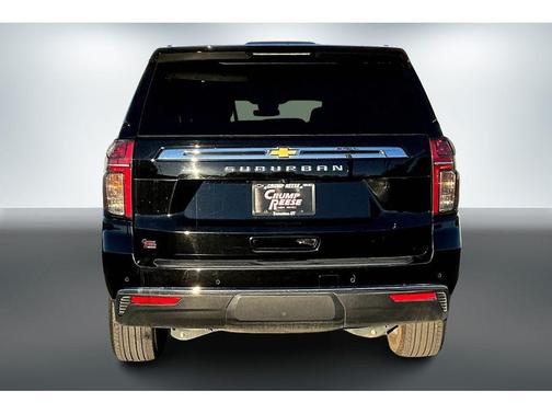 2024 Chevrolet Suburban LS