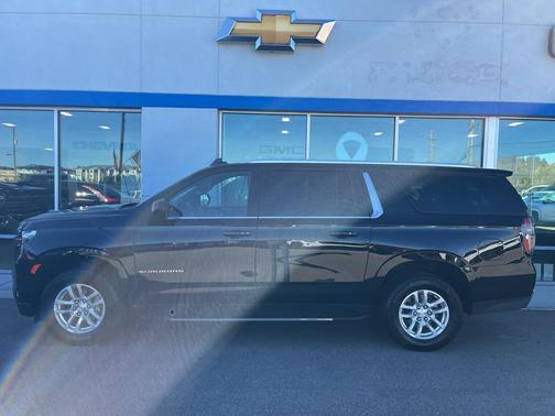 2024 Chevrolet Suburban LS