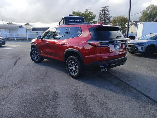 2026 GMC Acadia AWD AT4