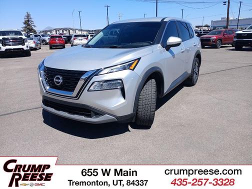 2022 Nissan Rogue SV