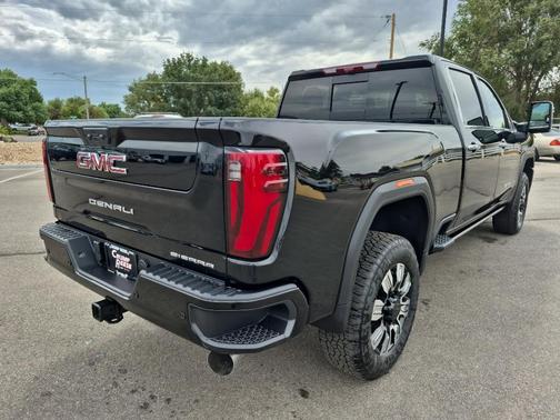 2025 GMC Sierra 3500 Denali