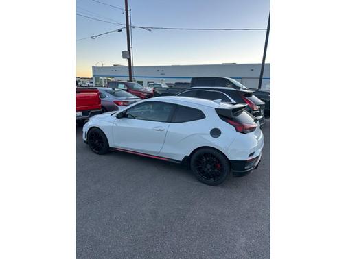 2019 Hyundai Veloster Base