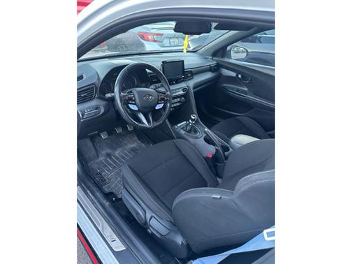 2019 Hyundai Veloster Base