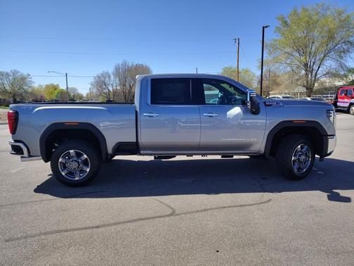 2025 GMC Sierra 3500 SLT