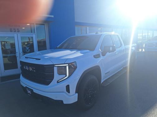 2025 GMC Sierra 1500 Elevation